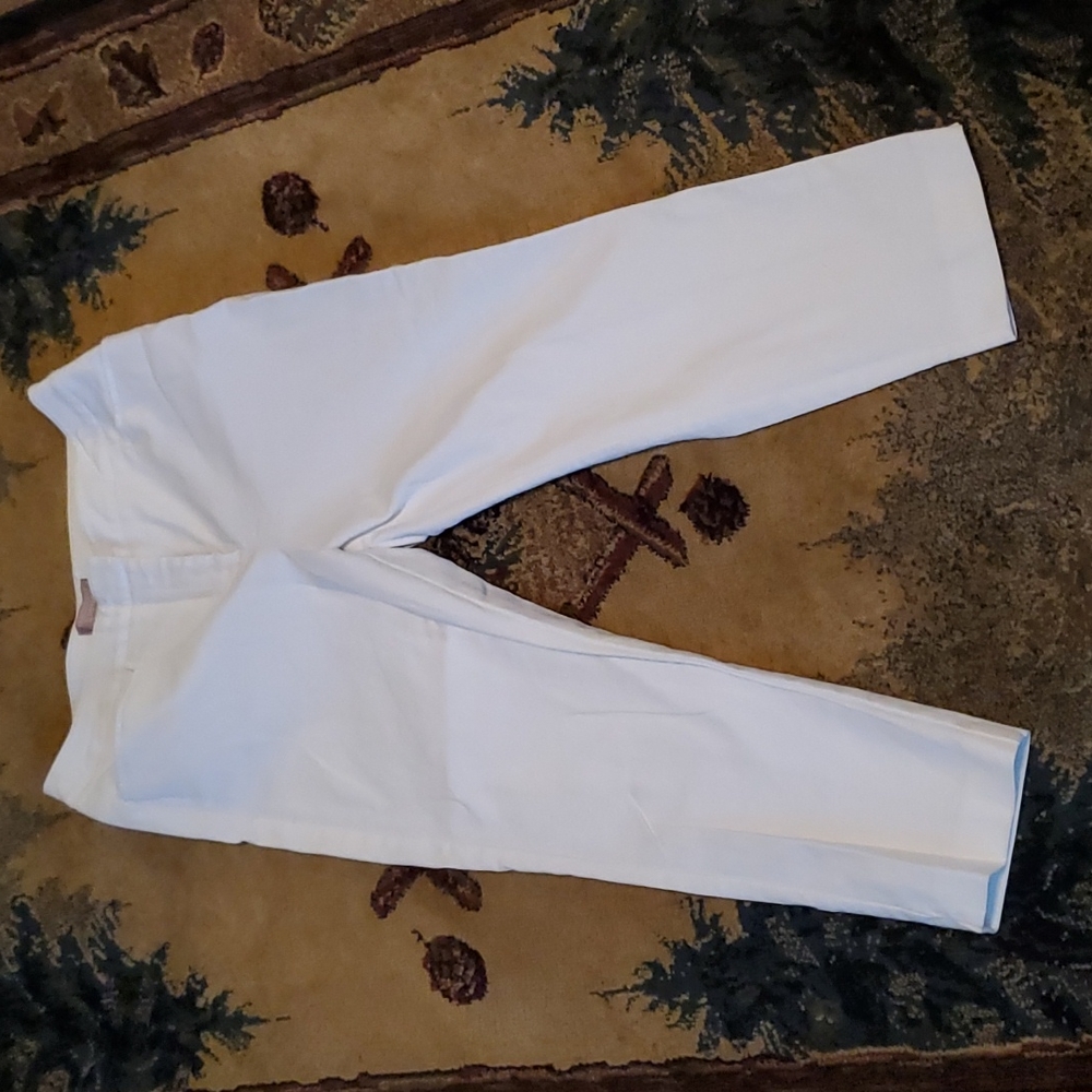 Chico's Fabulously Slimming Crop Pants sz 1